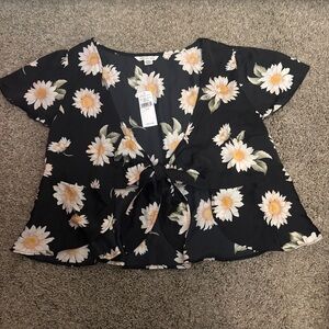 NWT American Eagle Outfitters Black Floral Tie-Front Blouse